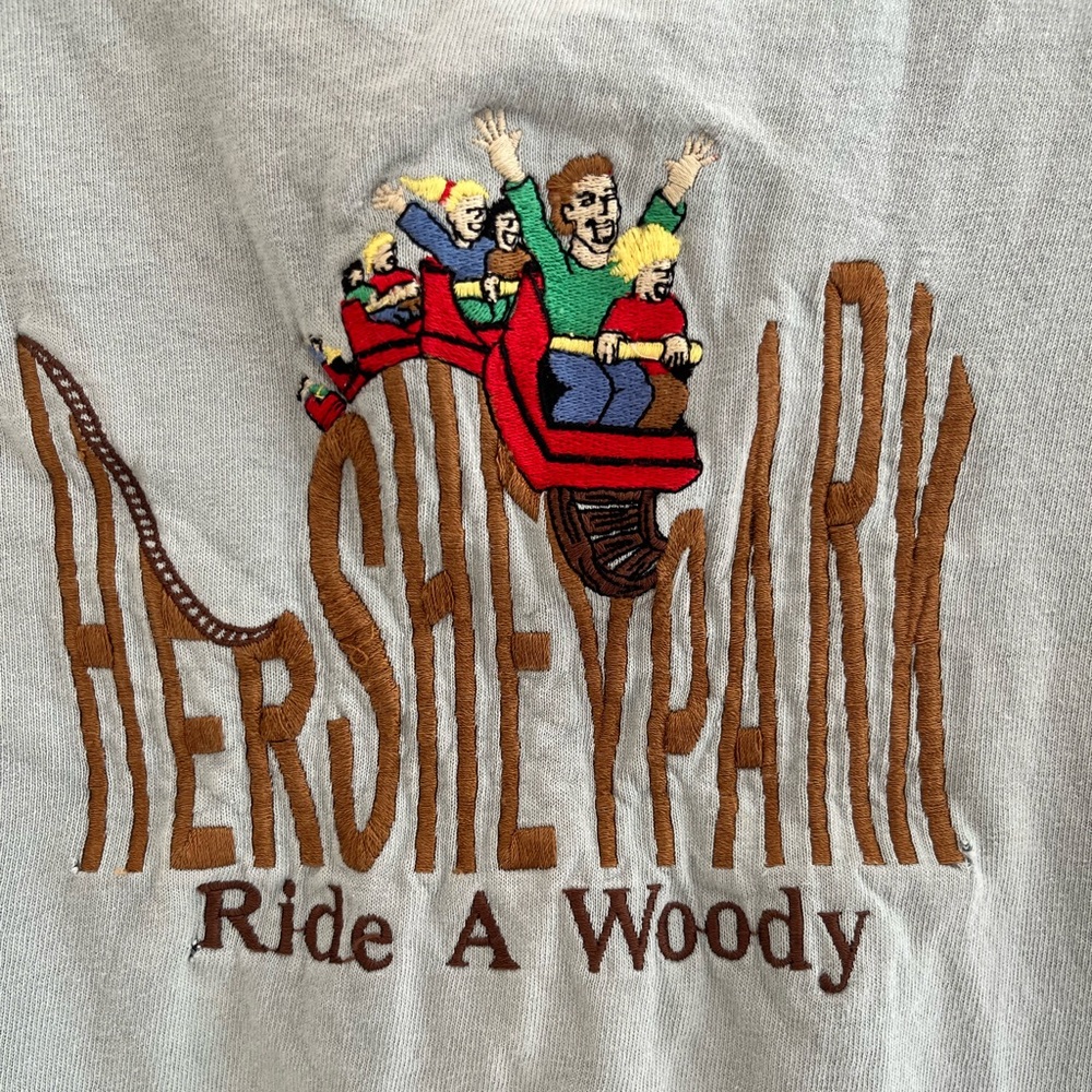 Vintage Hershey Park “Ride a woody” patch Men’s Large T-Shirt Rare